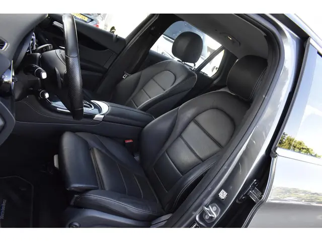 Mercedes-Benz GLC 220 d 4MATIC Prestige 2016 Diesel 9
