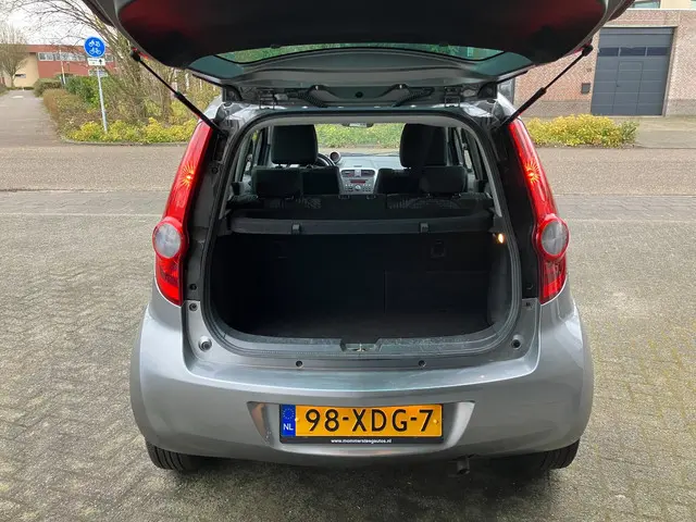 Opel Agila 1.0 Edition Airco 99000 Km N.a.p 2012 Benzine 11