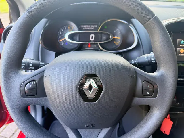 Renault Clio 1.2 16V 2013 Benzine 6