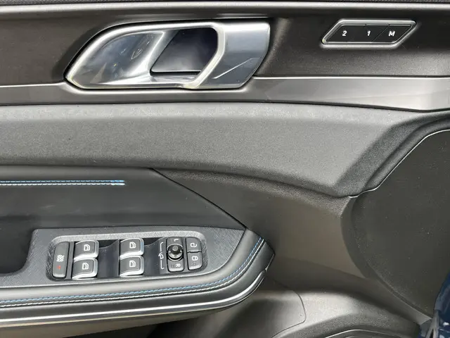 Lynk & Co 01 1.5 2023 Hybride Benzine 16