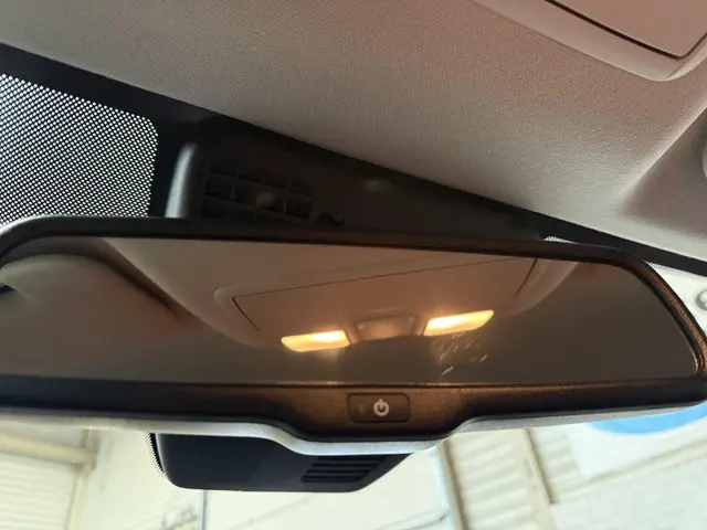 Mazda 3 2.0 SkyActiv-G 165pk SPORTSLINE 2018 Benzine 23