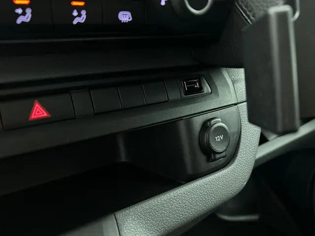 Toyota ProAce Worker 2.0 D-4D Live 2022 Diesel 26