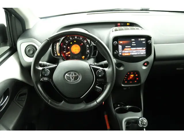 Toyota Aygo 1.0 VVT-i x-cite 2019 Benzine 43