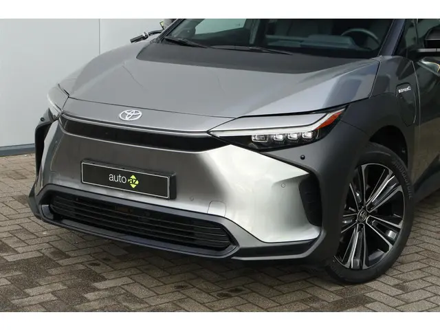 Toyota bZ4X Premium 71 kWh 2023 Elektrisch 3