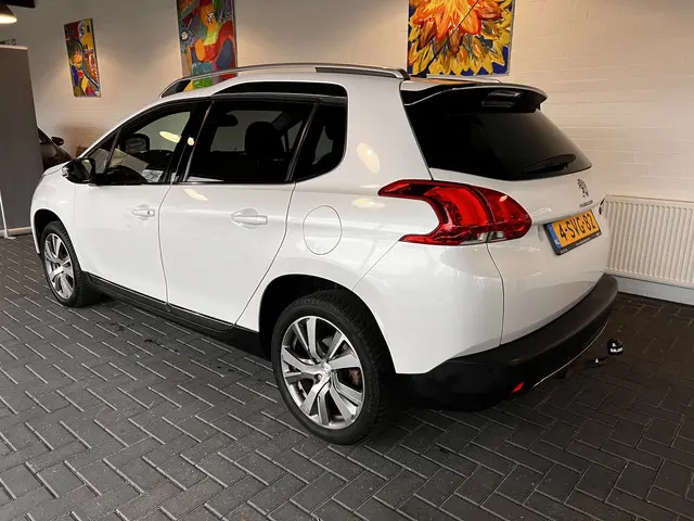 Peugeot 2008 1.6 VTi Féline 2013 Benzine 2