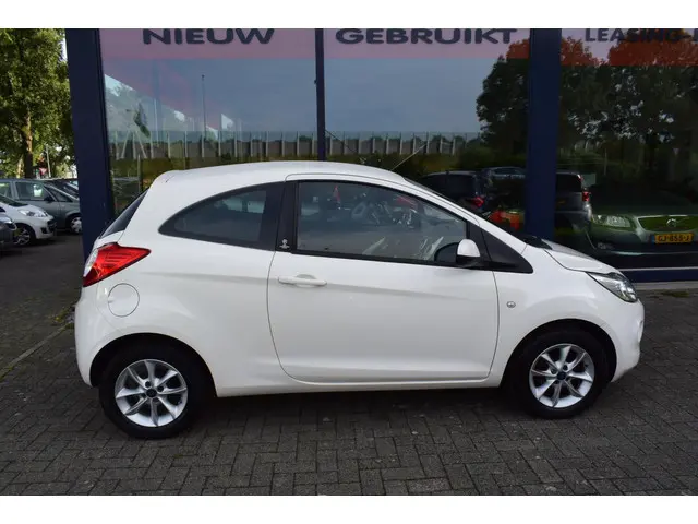 Ford Ka 1.2 Champions Edition start/stop 2013 Benzine 5
