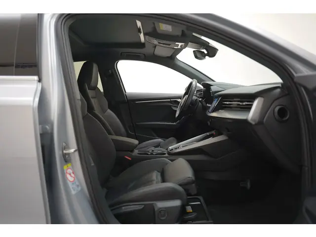 Audi A3 35TFSI S-Line[RS Velg Pano Leder] 2020 Benzine 39