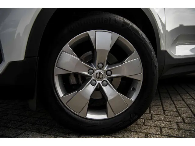 Volvo XC40 1.5 T2 Business Pro 2020 Benzine 28