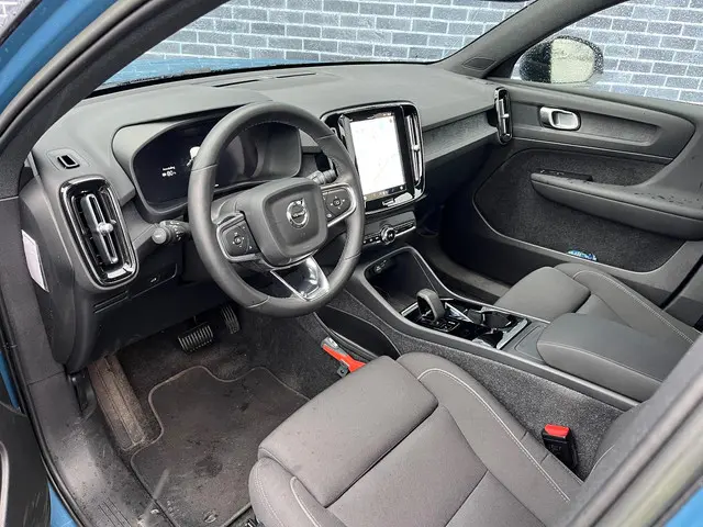 Volvo XC40 Recharge Plus 70 kWh 2023 Elektrisch 5