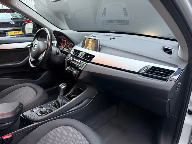 BMW X1 SDrive18i|Automaat 2016 Benzine 15