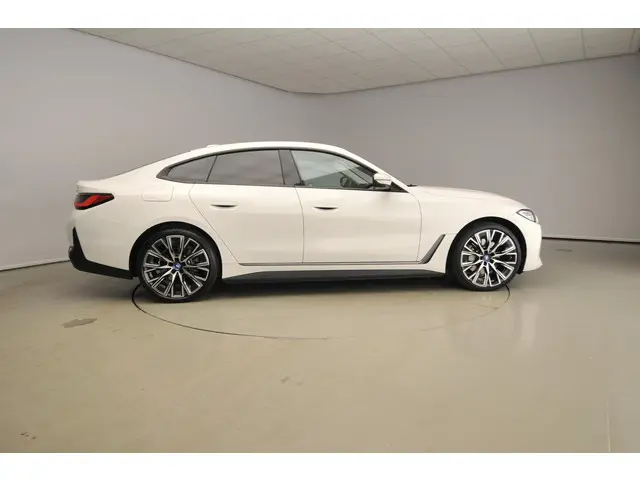 BMW i4 Gran Coupe eDrive40 2022 Elektrisch 4