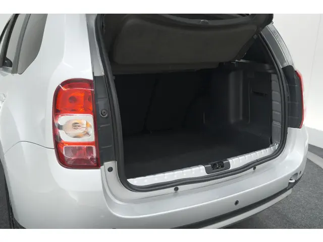 Dacia Duster TCe 120 4x2 Blackshadow 2017 Benzine 57