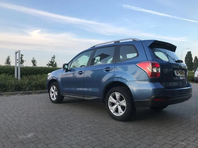 Subaru Forester 2.0 Comfort 2015 Benzine 6