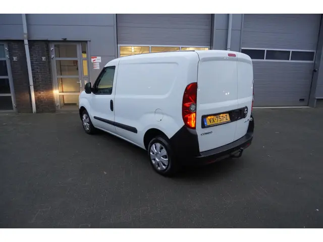 Opel Combo 1.3 CDTi L1H1 ecoFLEX Edition 2016 Diesel 5