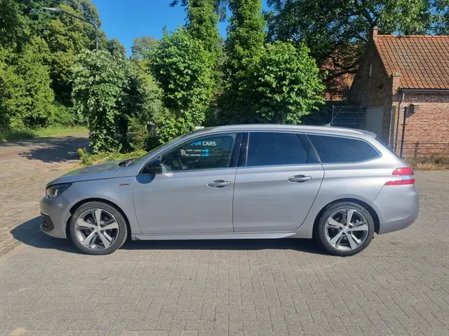 Peugeot 308 SW Puretech 130 GT Line Pano 2021 Benzine 2