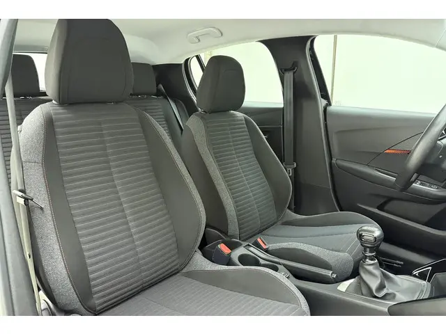 Peugeot 208 1.2 PureTech Active Pack 2022 Benzine 10