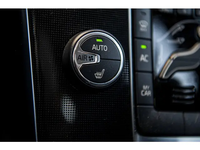 Volvo V40 1.5 T2 Polar+ 2019 Benzine 26