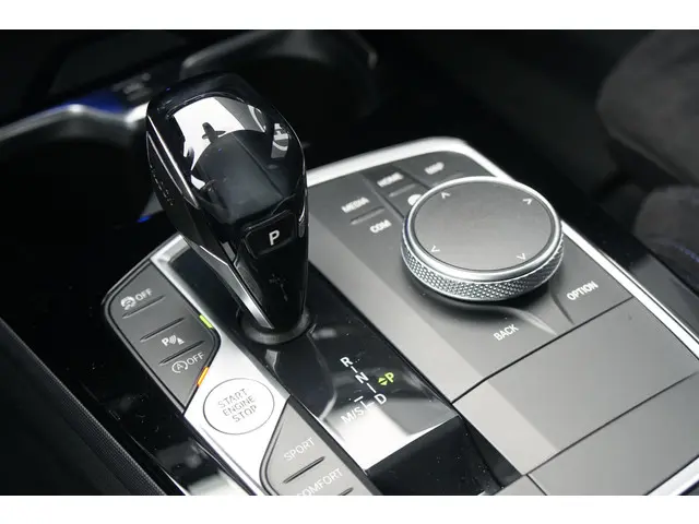 BMW 1 Serie 118i 2020 Benzine 35