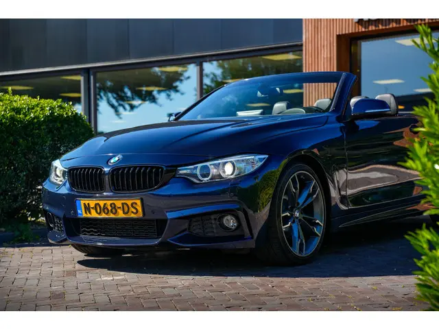 BMW 4 Serie Cabrio 428i Essential 2016 Benzine 13