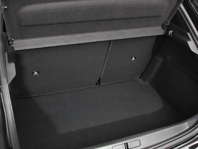 Peugeot 208 1.2 PureTech 100pk Allure Pack 2023 Benzine 29