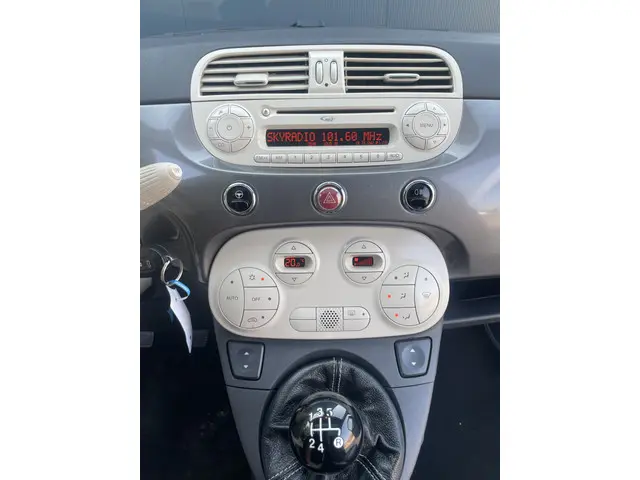 Fiat 500 1.2 Lounge 2015 Benzine 13
