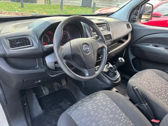 Opel Combo 1.3 CDTi L2H1 Wit Lang 2018 2018 Diesel 14