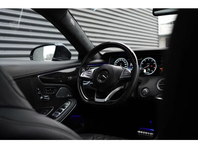 Mercedes-Benz S-Klasse Coupé 500 4Matic 2016 Benzine 46