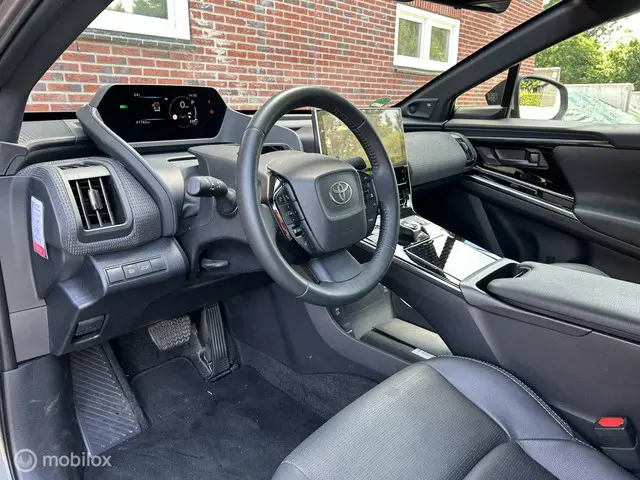 Toyota bZ4X Premium 4WD 71 kWh 2023 Elektrisch 14