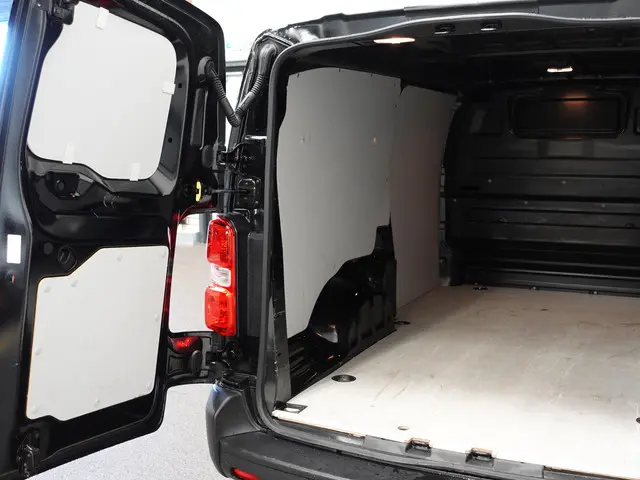 Opel Vivaro 2.0 BlueHDi 145PK Automaat 2024 Diesel 34