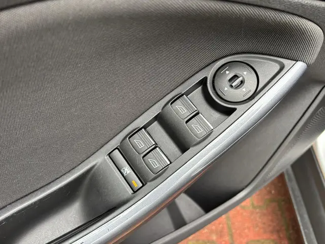 Ford Focus Wagon 1.0 EcoBoost Edition Plus 2013 Benzine 20