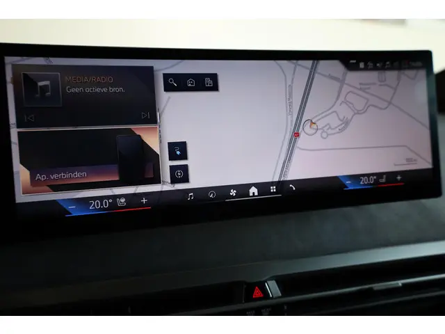 BMW iX xDrive45 2025 Elektrisch 14