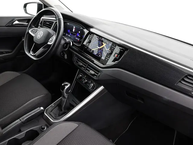 Volkswagen Polo 1.0 TSI 95pk Life 2023 Benzine 27