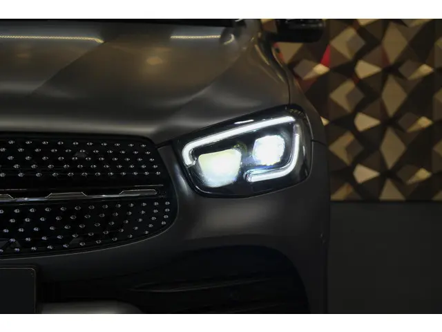 Mercedes-Benz GLC Coupé GLC200 AMG 197pk 2019 Benzine 37