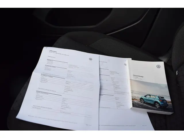 Volkswagen T-Cross 1.0 TSI Life 2021 Benzine 42