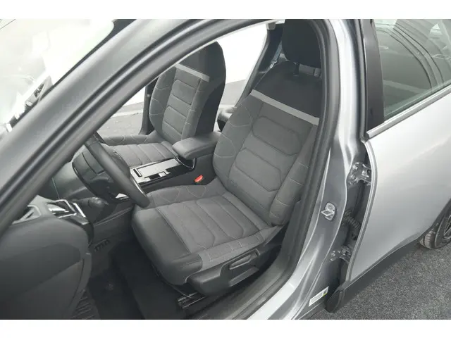 Citroën ë-C4 Feel Pack 50 kWh 2023 Elektrisch 30