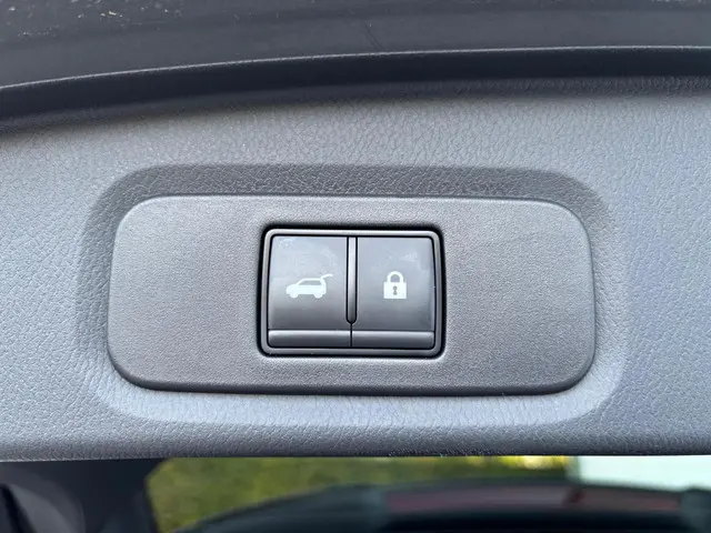 Nissan QASHQAI 1.3 MHEV Xtronic Tekna Plus 2025 Benzine 34