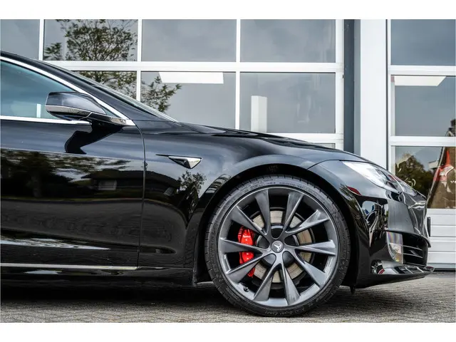Tesla Model S Performance Ludicrous 2019 Elektrisch 5
