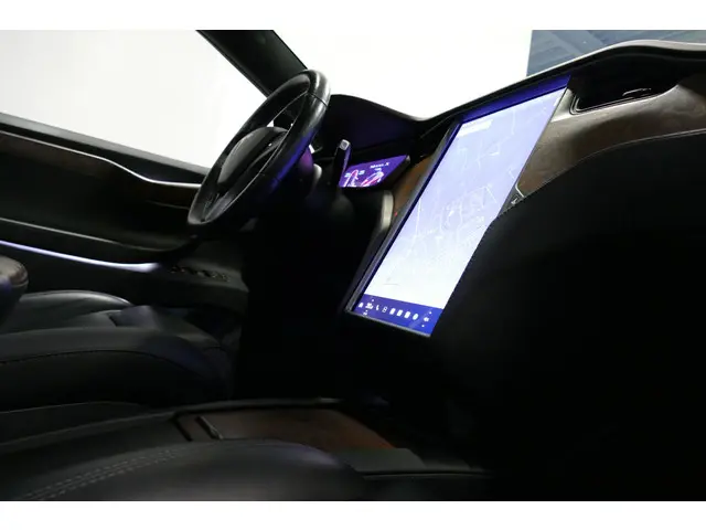 Tesla Model X Long Range 2019 Elektrisch 26