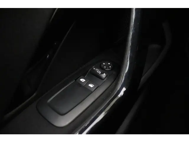 Peugeot 208 1.2 Blue Lion 2018 Benzine 18