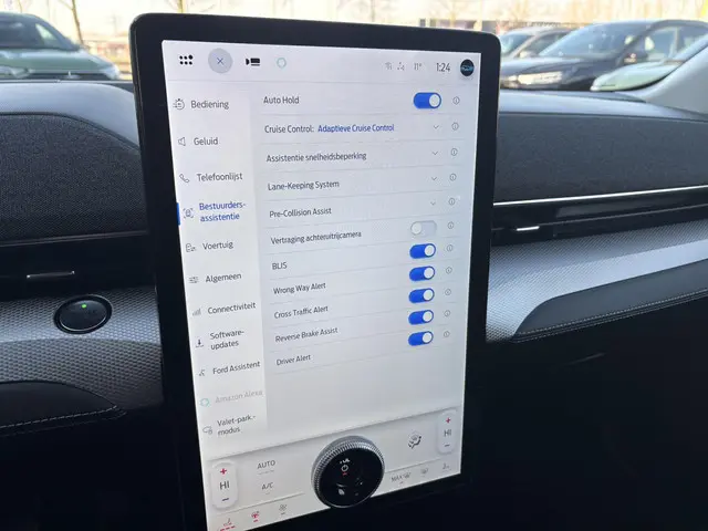 Ford Mustang Mach-E RWD 75 kWh 2023 Elektrisch 32