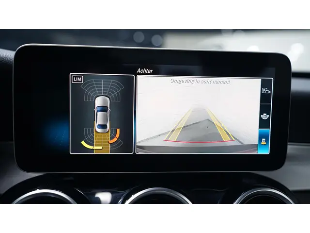 Mercedes-Benz C-Klasse 180 Avantgarde 2019 Benzine 31