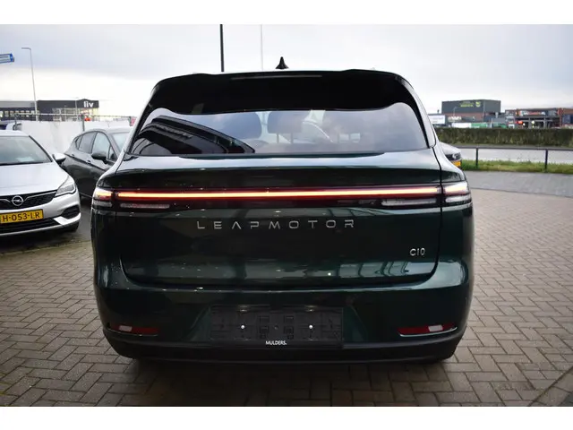 Leapmotor C10 REEV Design 28.4 kWh 2025 Hybride Benzine 17