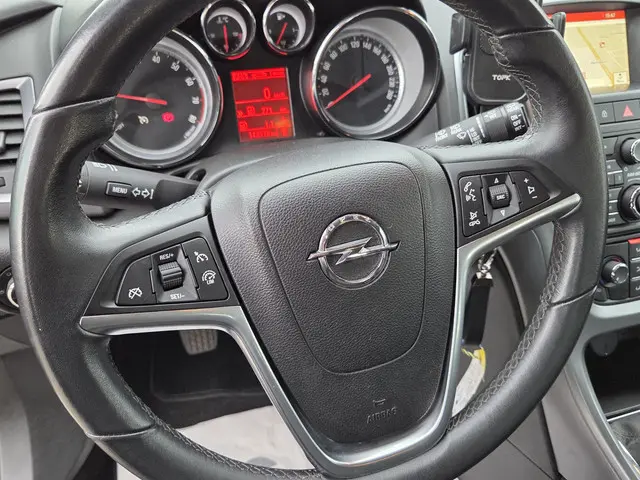 Opel Astra 1.4 Turbo NIEUW DISTRUB KETTING 2015 Benzine 16