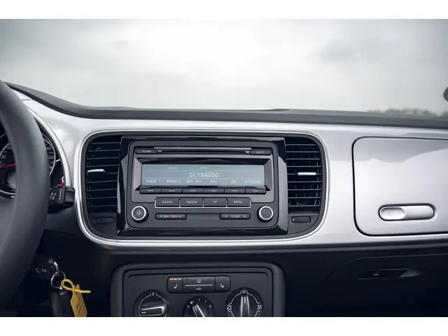 Volkswagen Beetle Cabriolet 1.2 TSI 2014 Benzine 20