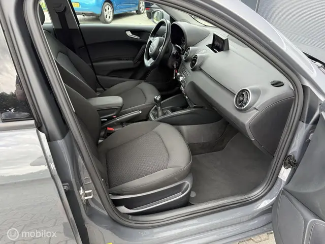 Audi A1 Sportback 1.0 TFSI 2017 Benzine 12