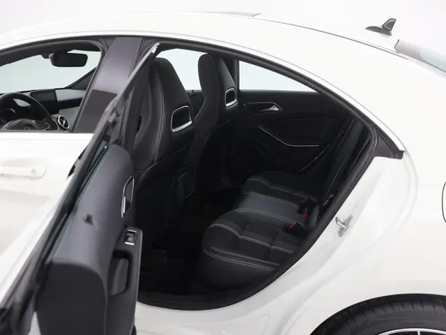 Mercedes-Benz CLA 180 Ambition 2016 Benzine 6