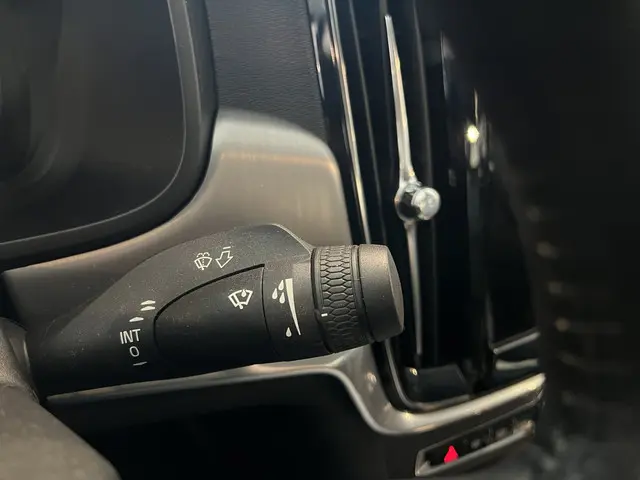 Volvo S90 T5 Momentum Intro Line 2017 Benzine 27