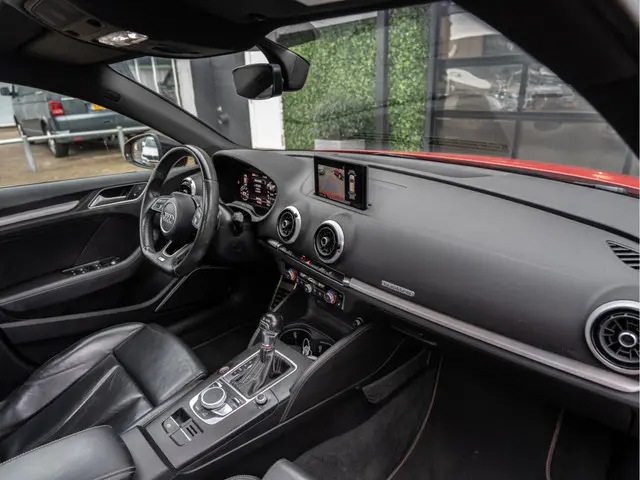 Audi A3 Sportback 2.0 TFSI S3 quattro 2017 Benzine 38