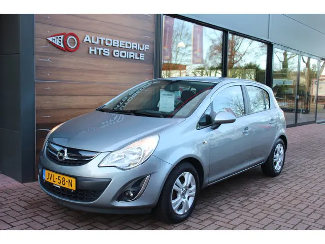 Opel Corsa 1.2-16V Selection 2013 Benzine