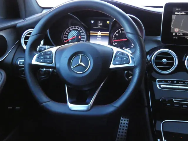 Mercedes-Benz GLC 43 AMG 4MATIC | BOM VOL! 2017 Benzine 18